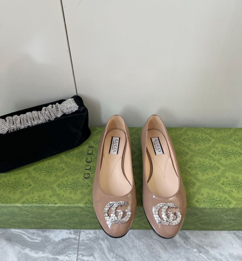 Gucci Flat Shoes